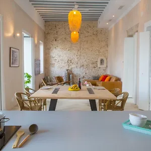 Casa Plaza San Antonio , Cádiz España
