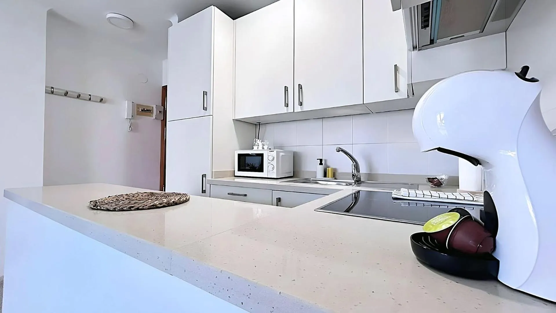 Apartment Zuhayra Beach Apartamento Con Vista A 50M Del Mar Torrox Spain