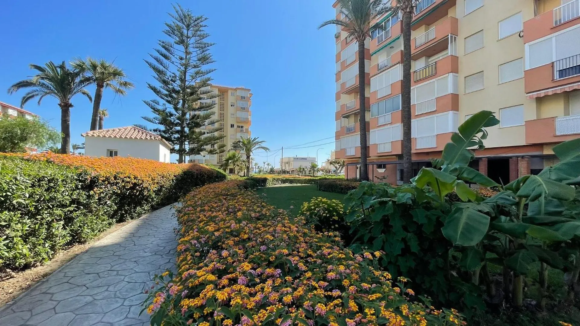 Zuhayra Beach Apartamento Con Vista A 50M Del Mar Torrox
